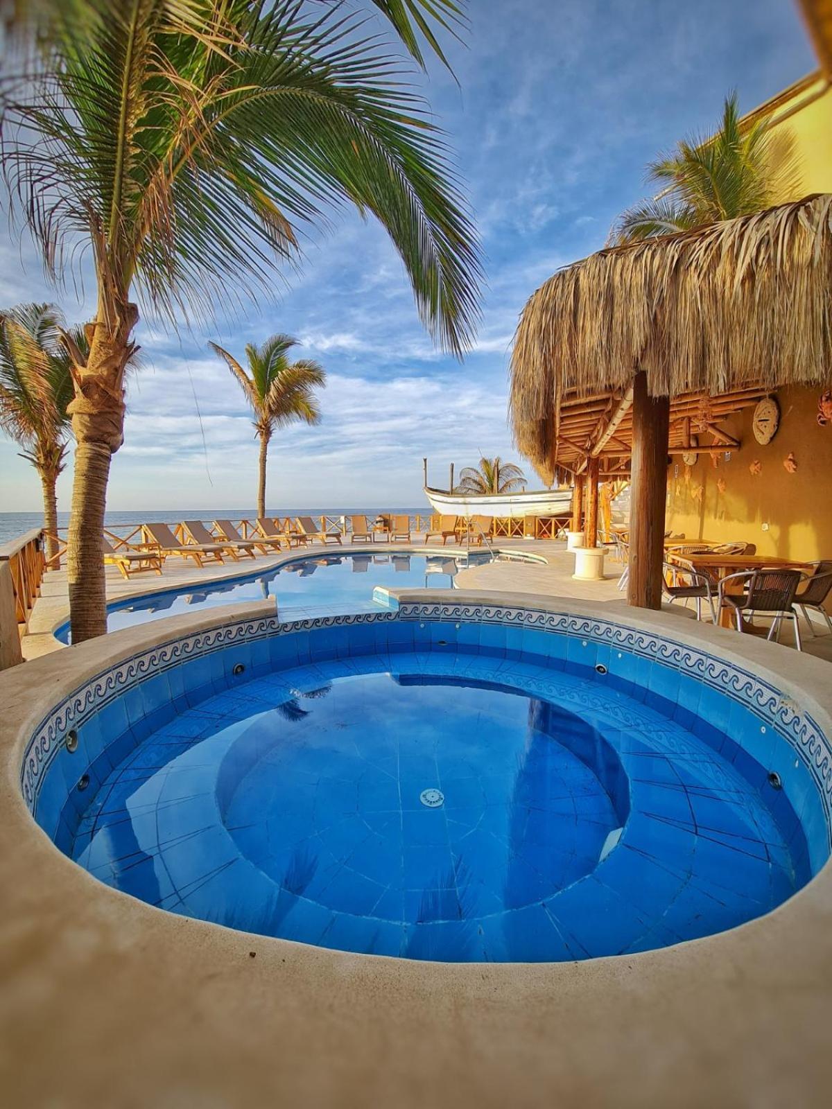 Mancora Beach Hotel (Adults Only) Exterior photo